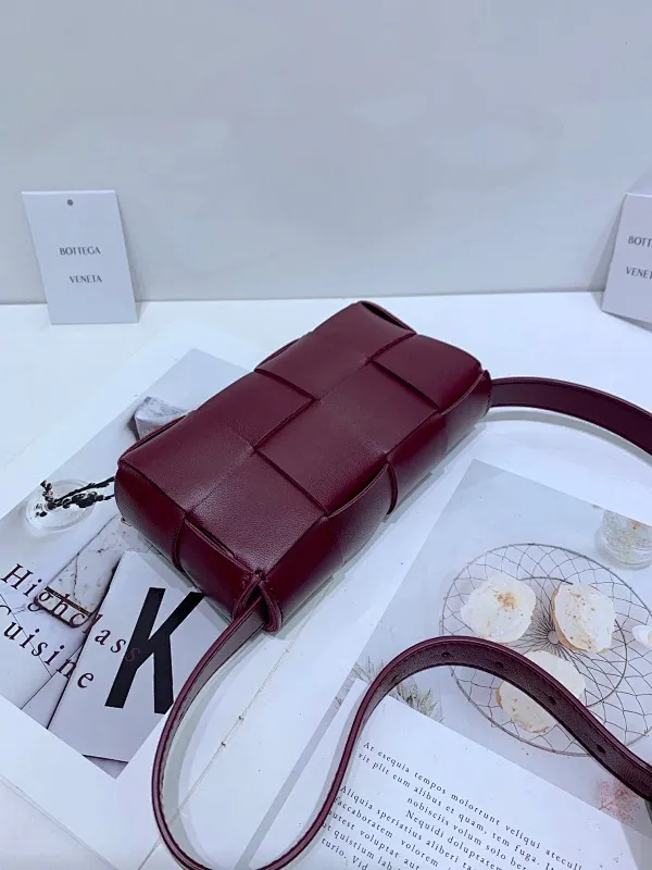 All categories 💚 Authentic bags 💚 BV 2025 new BV crossbody bag